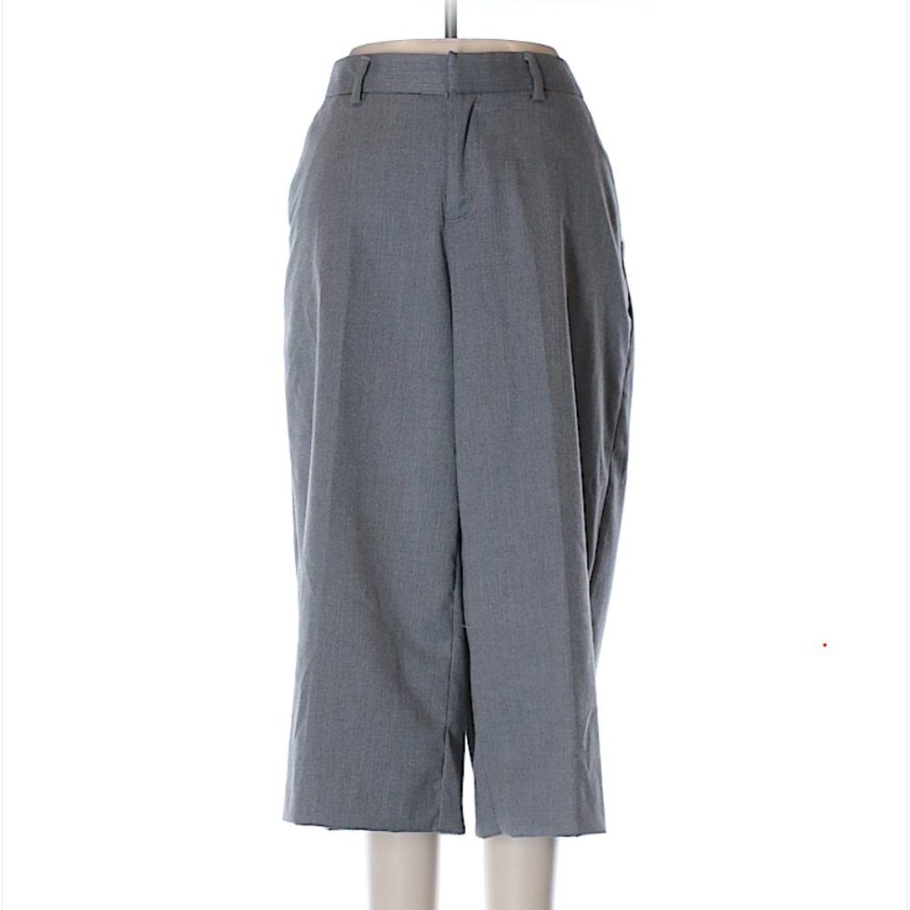 gray cropped Banana Republic dress pants